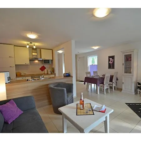 Ostseepark No 18 - Pia